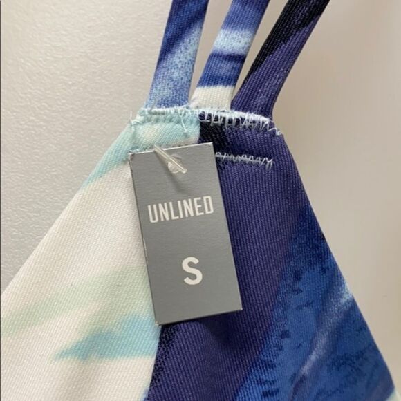 NEW VICTORIA SECRET SPORT BRA Bralette - Picture 3 of 5